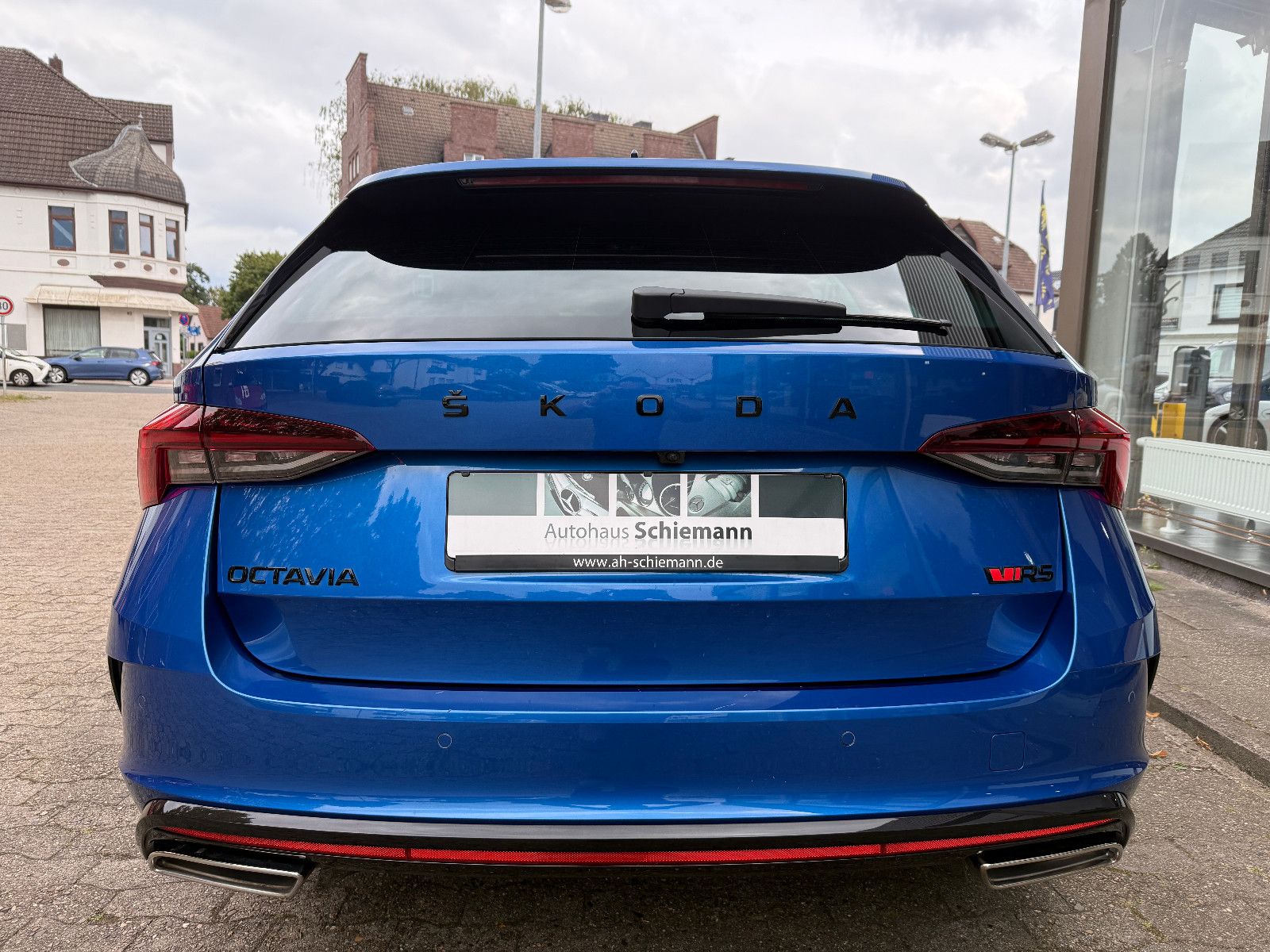 Skoda Octavia Combi 2.0 TDI RS AHK/NAVI/VOLLDIGI./LED foto 8
