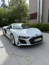 Audi R8 5.2 FSI / Quattro Spyder / 2. Hand / Garantie - Audi R8 in München