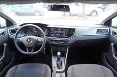 Fahrzeugabbildung Volkswagen Polo VI Comfortline DSG Klima Tempomat PDC TOP!