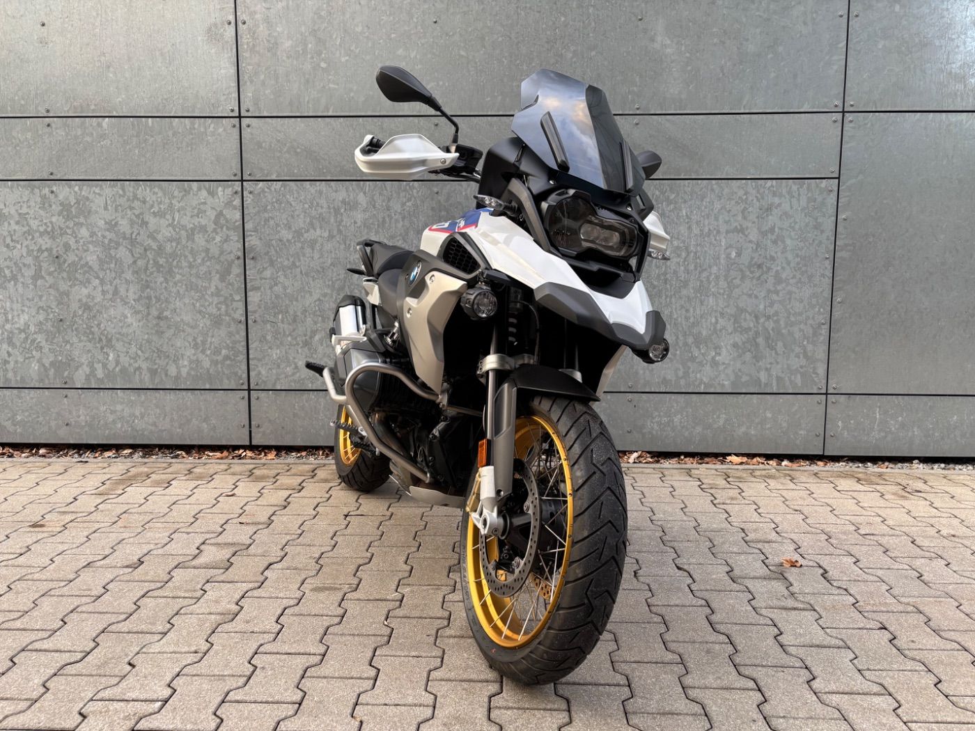 Fahrzeugabbildung BMW R 1250 GS HP 3 Pakete Tieferlegung