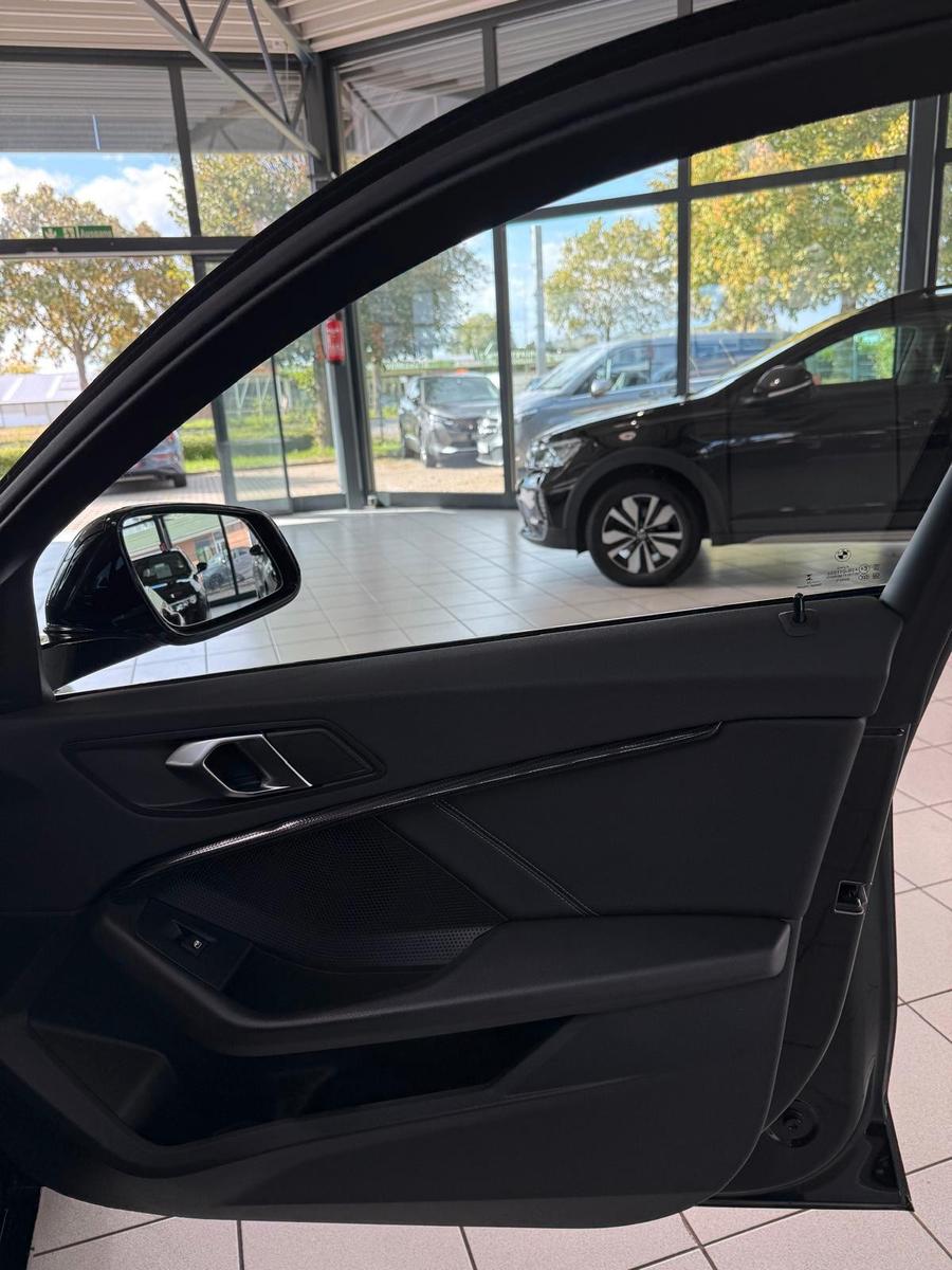 BMW 116 i Sport Line /LED / Live Cockpit /, миниатюра 23