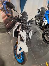 Suzuki GSX8S - SUZUKI GSX 8S
