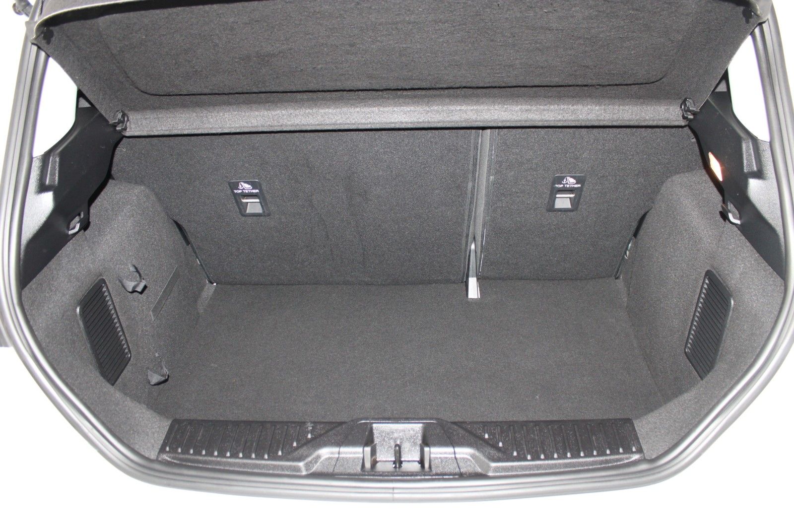 Fahrzeugabbildung Ford Fiesta 1,5 TDCi Cool & Connect 5-trg NAVI LED