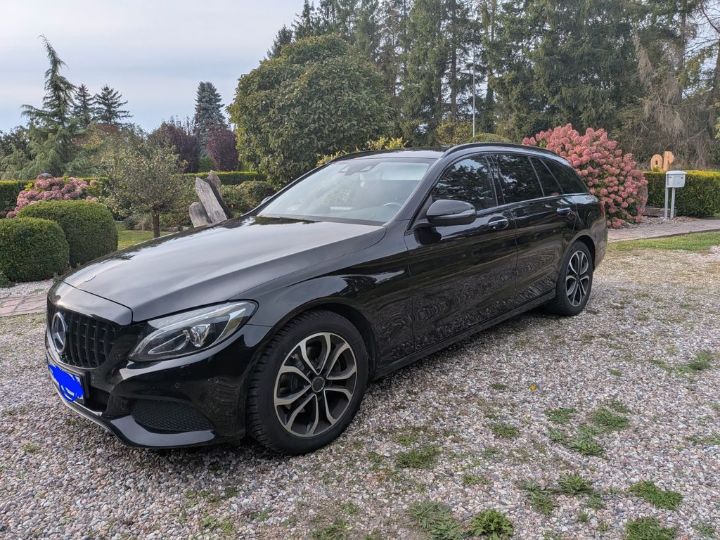 Image of Mercedes-Benz C 220