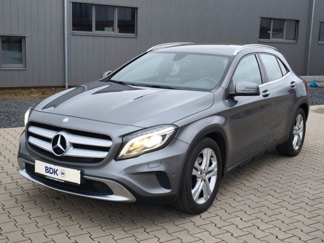 Mercedes-Benz GLA 250 4Matic Navi , PDC , Sh, Mfl, 18"