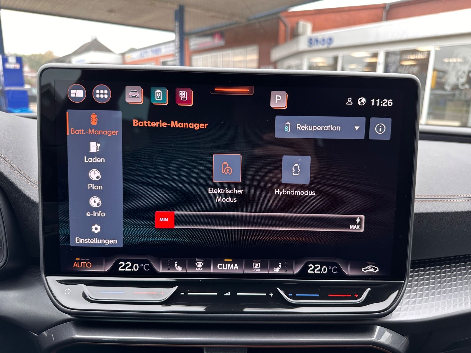Fahrzeugabbildung CUPRA Leon ST 1.5 e-Hybrid DSG Matrix/ACC/APP/SHZ/RFK