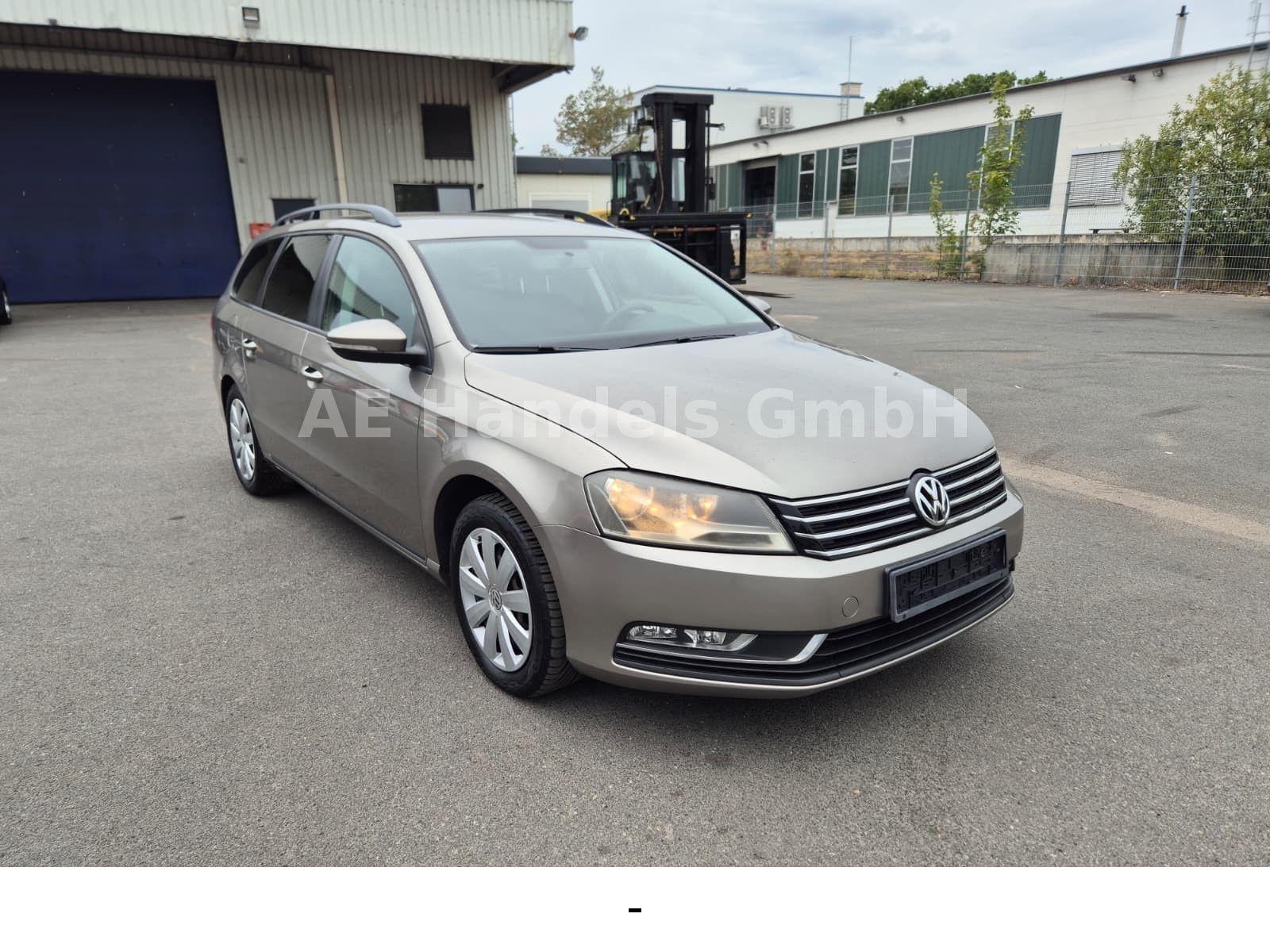 Volkswagen Passat 2012 — photo 8