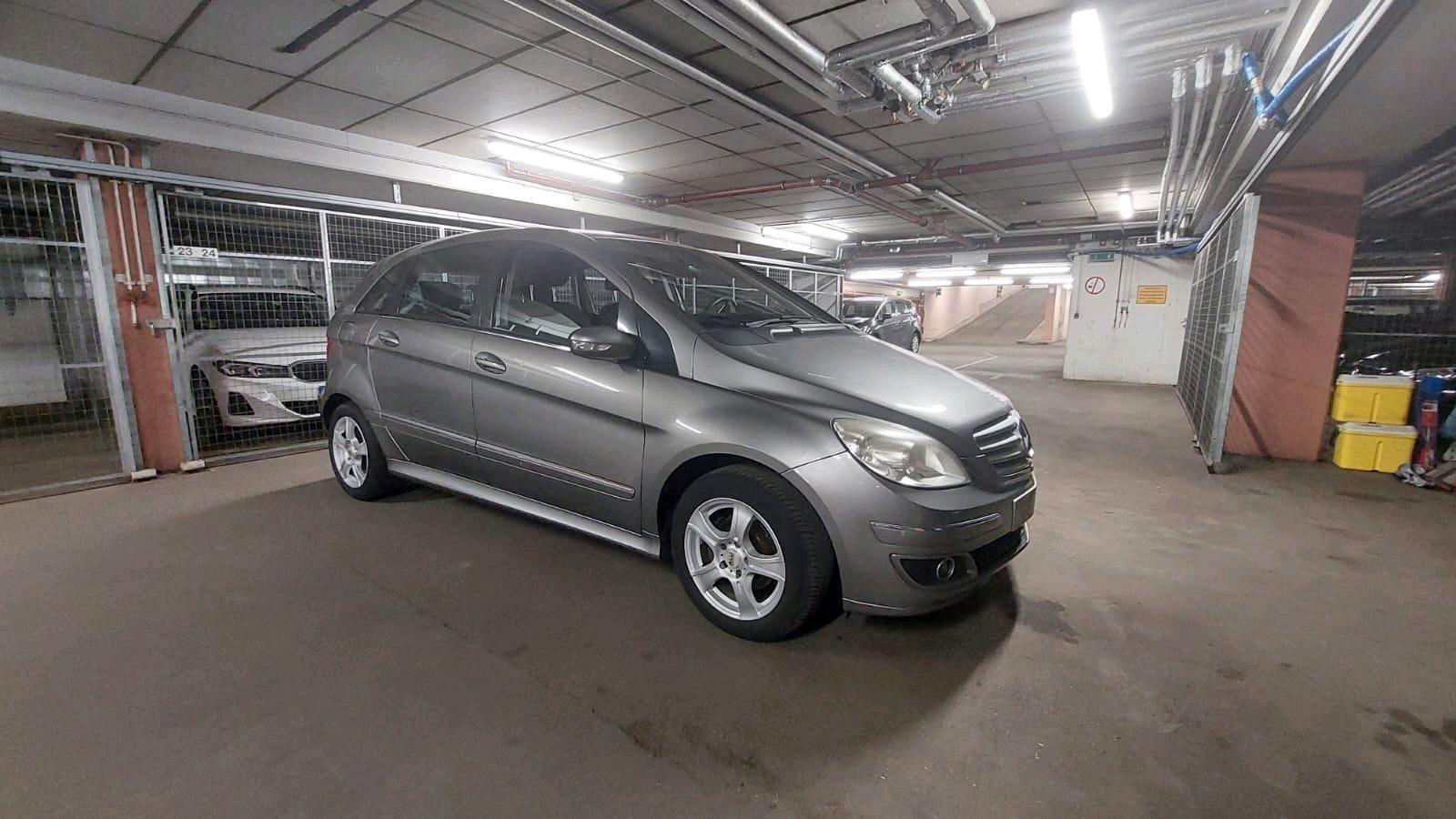 Mercedes-Benz B 170