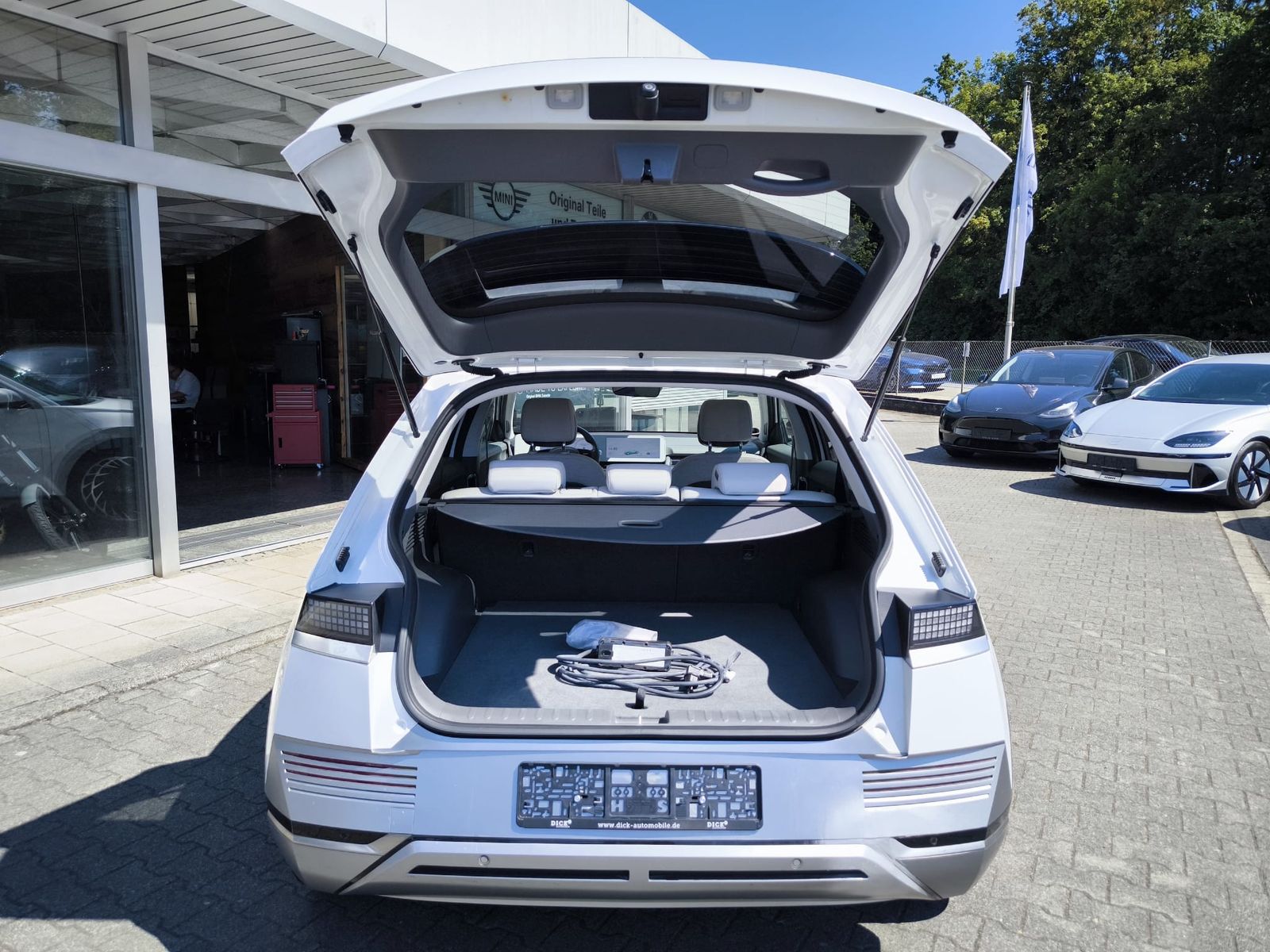 Fahrzeugabbildung Hyundai Ioniq 5 Techniq LEDER+NAVI+LED+SHZ+KAMERA+ACC+