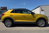 Volkswagen T-Roc Style/LED/Panorama/Navi/AHK - VW T-Roc Gebrauchtwagen in Köln