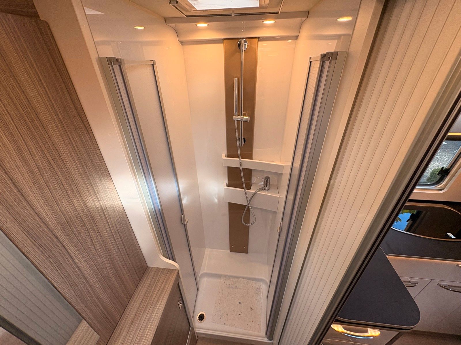 Fahrzeugabbildung Bürstner Lyseo Gallery 689 Harmony SIE SPAREN 39.034 €!