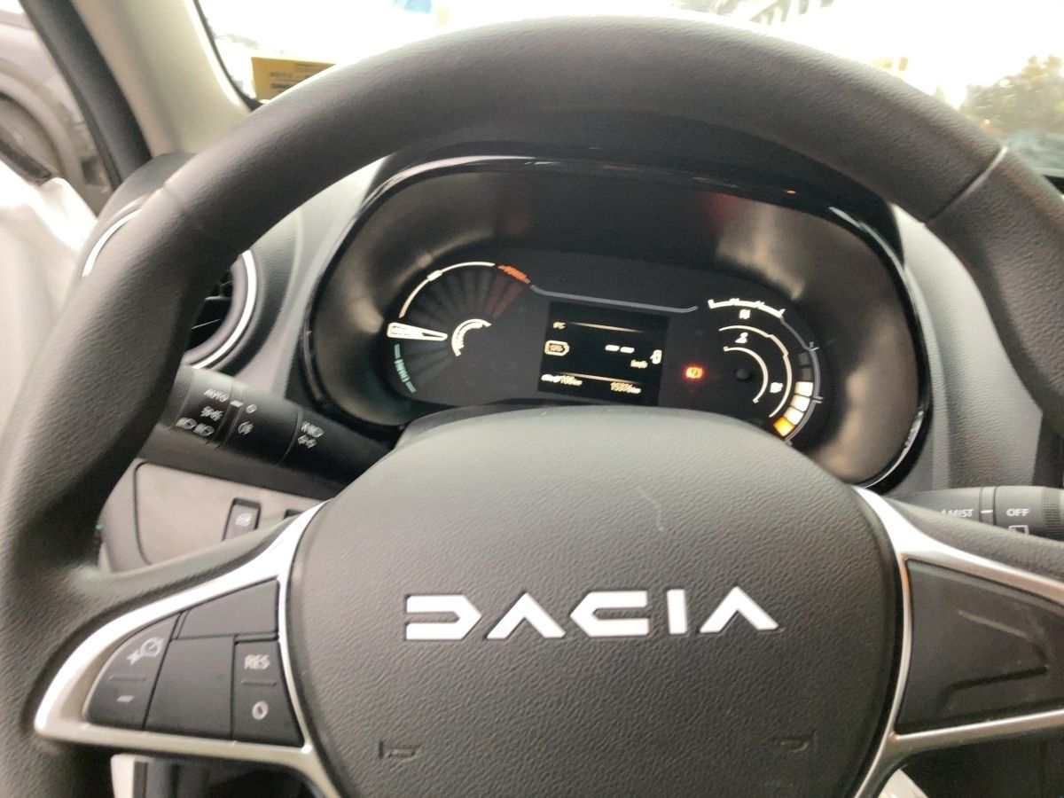 Dacia Spring - Bild 11