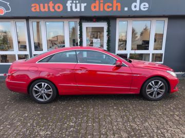 Mercedes-Benz E 250 *Leder*LED*SHZ*Allwetter*wenig KM*