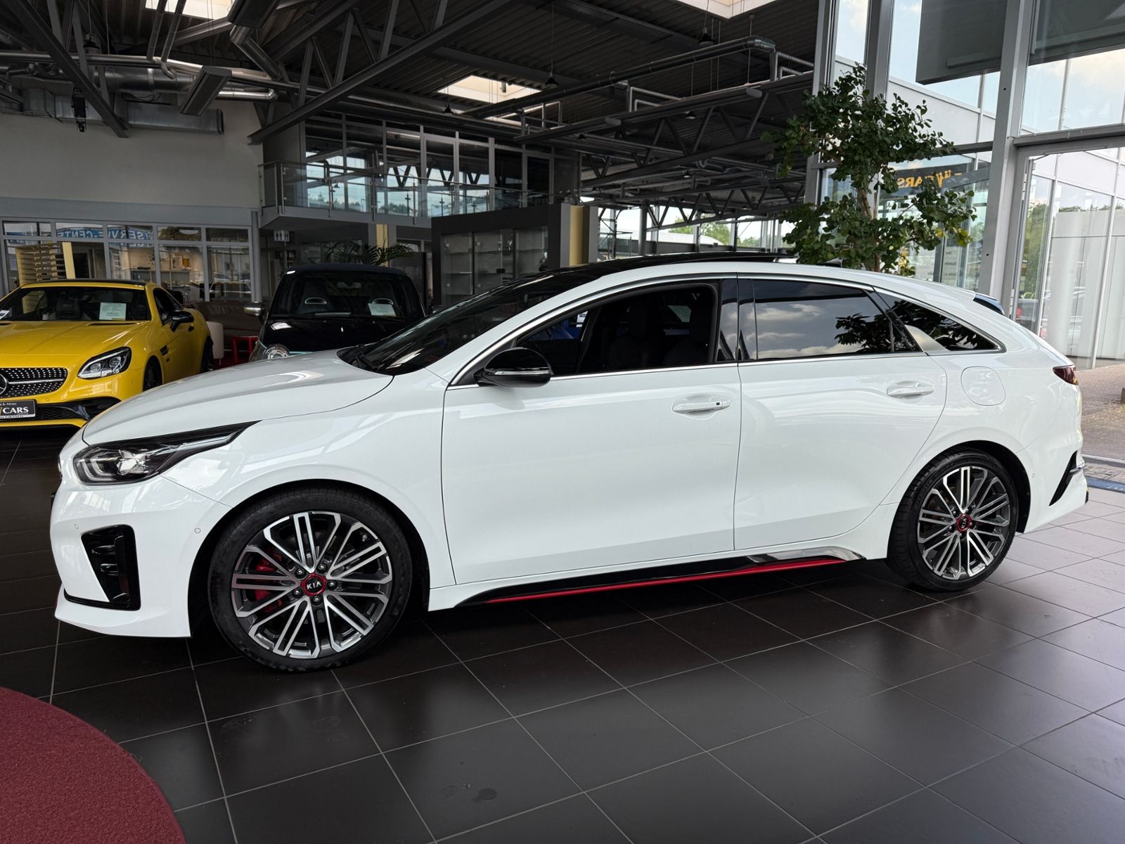 Fahrzeugabbildung Kia ProCeed GT PANO LED NAVI ALU