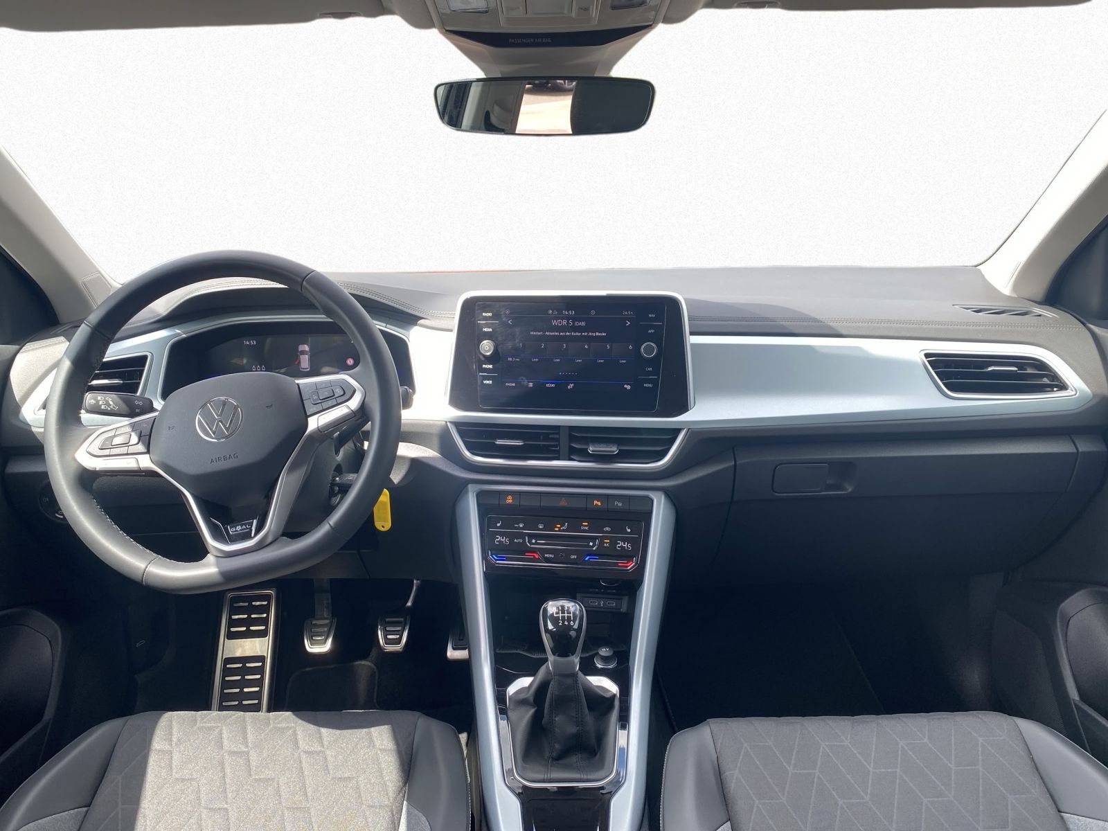 Volkswagen T-Roc - Bild 12