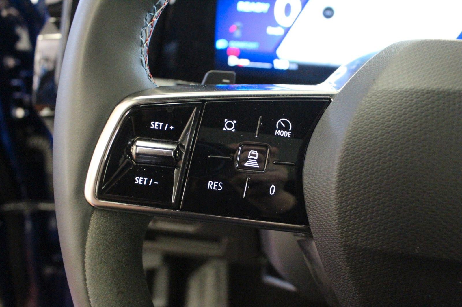 Fahrzeugabbildung Renault Austral E-Tech Full Hybrid 200 Techno Esprit Alp