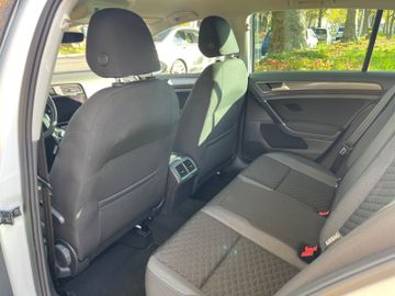 Fahrzeugabbildung Volkswagen Golf VII 1.6 TDI Join*ACC*Totwinkel*AppleCarPlay
