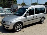 Opel Combo Tour Edition - Opel Combo Gebrauchtwagen in Hamburg