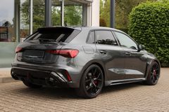 AUDI RS3 Sportback/RS DYNAMIK/ SONOS/ KOMFORT PRO AUDI RS3 Sportback/RS DYNAMIK/ SONOS/ KOMFORT PRO