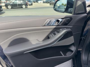 BMW X7 - 12