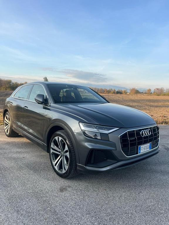 Audi Q8