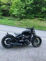 Triumph Bonneville Bobber Black (Oehlins) besser als neu - MOTORRAD BOBBER