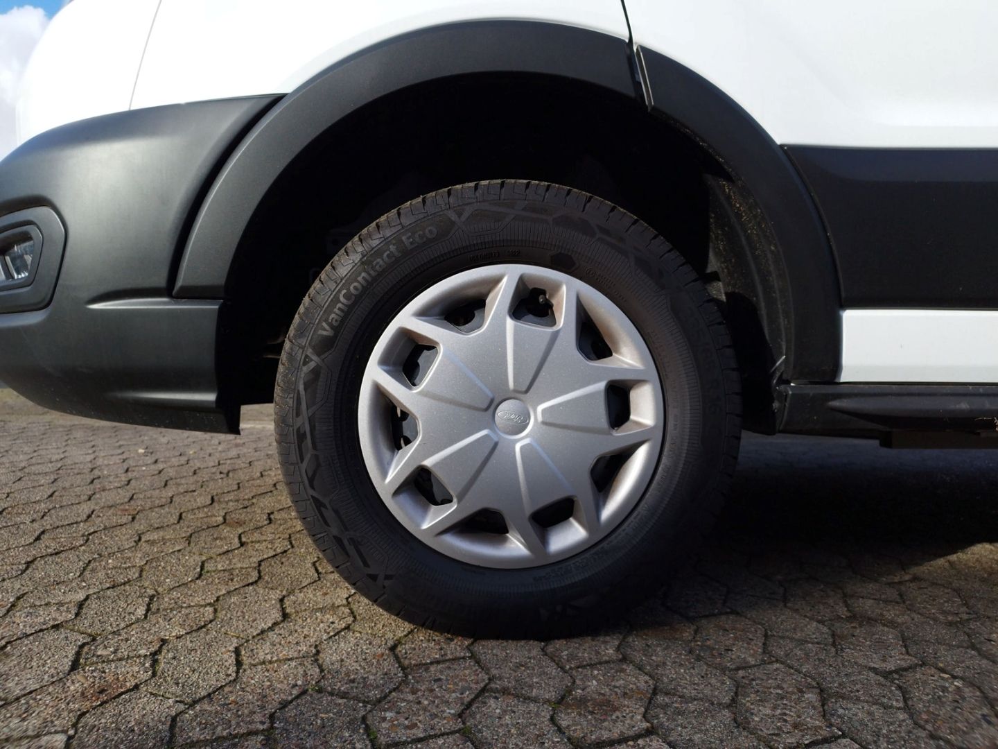 Fahrzeugabbildung Ford Transit Kasten E 350 L3 2000€ Weihnachtsbonus! T