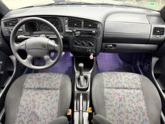 Fahrzeugabbildung Volkswagen Golf III 1.6 / 17" BBS Felgen Sportauspuff