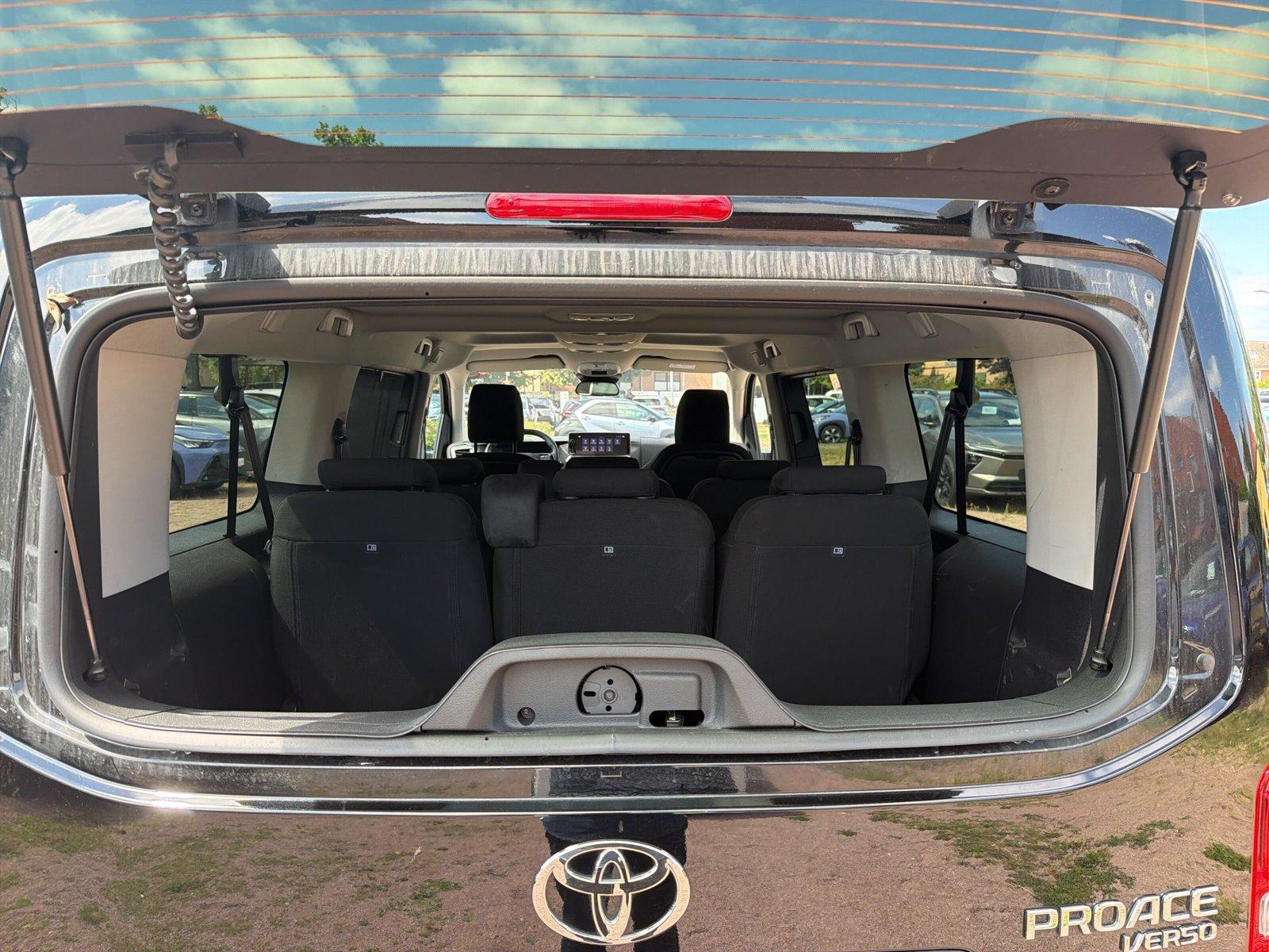 Toyota Proace (Verso) 2.0 D-4D Team Deutschland L2