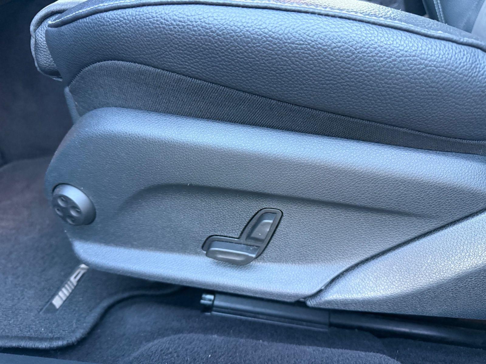 Mercedes-Benz E 220 E T-Modell E 220 d/LED/AHK/AMBIENTE/