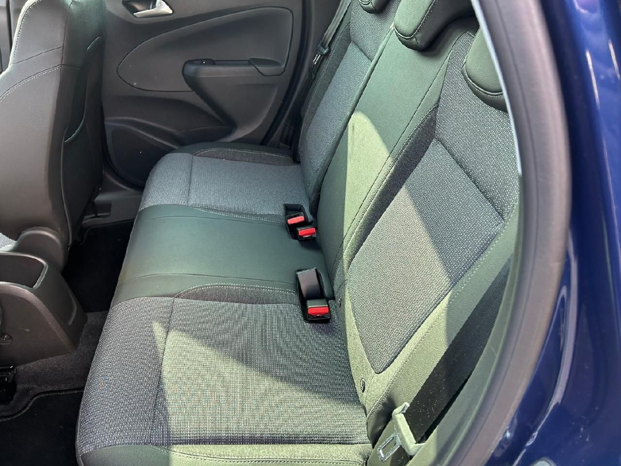 Fahrzeugabbildung Opel Crossland Elegance