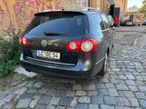 Volkswagen Passat 2.0 FSI Tiptronic Comfortline Variant... - Volkswagen Passat aus 2005: Kombi