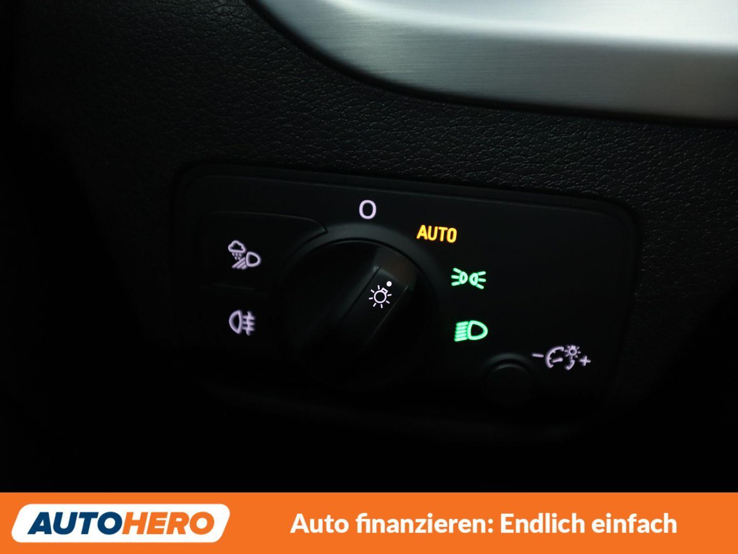 Audi Q2 35 TFSI Sport*NAVI*TEMPO*PDC*SHZ*AHK*ALU*, миниатюра 21