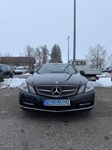 Mercedes-Benz E 250 Coupé E 250 CGI BlueEFFICIENCY AVANTG.... - Mercedes-Benz E 250: Von Privat