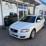 Volvo V50 Kombi 2.0 F Kinetic - gebrauchte Volvo V50 aus dem Jahr 2010