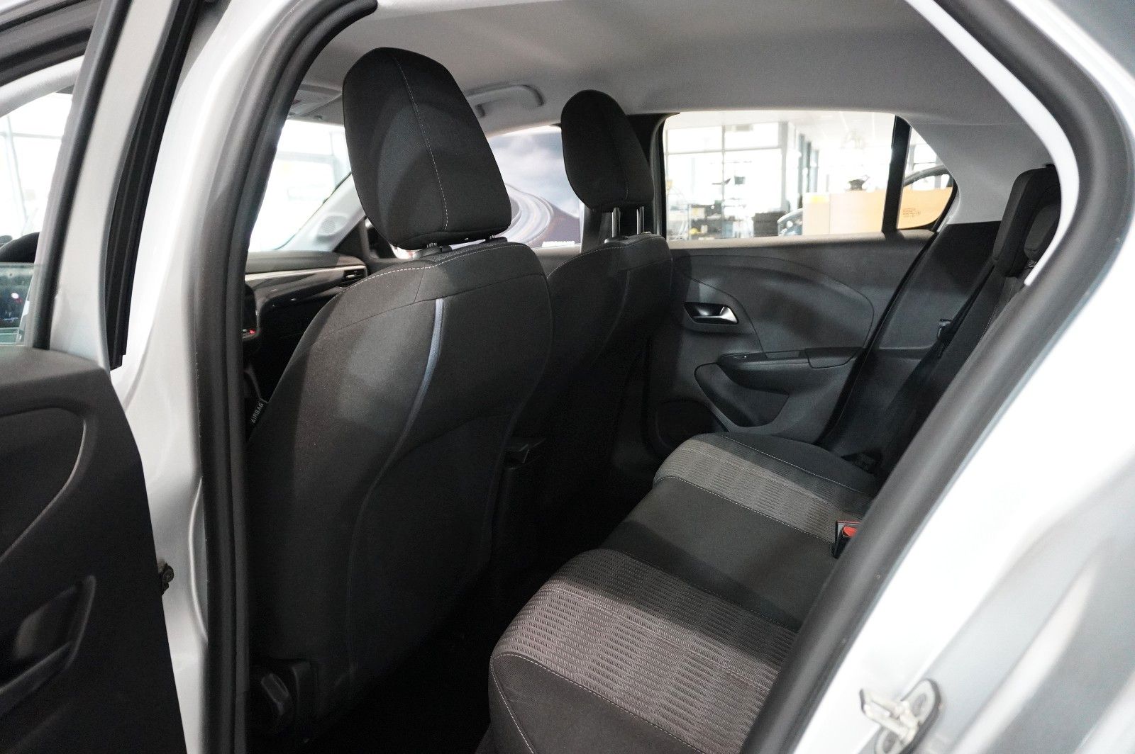 Fahrzeugabbildung Opel Corsa-e F ELEGANCE 1-PHASIG NAVI/LED/KAMERA/DAB+