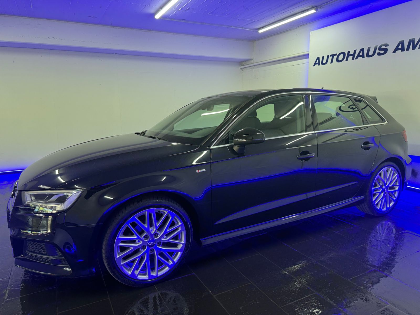 Audi A3 Sportback 2.0 TDI S line PANO NAVI LED STDHZG foto 3