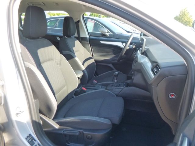 Fahrzeugabbildung Ford Focus Turnier Cool & Connect >AHK/KAM/PDC/NAVI<