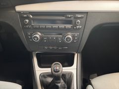 Fahrzeugabbildung BMW 118i Cabrio M Sportpaket