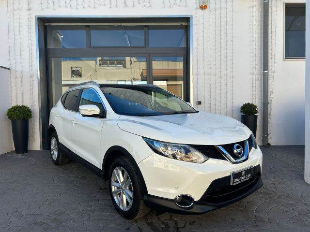 Nissan Qashqai 1.5 DCi TETTO/NAVI/360°-2014