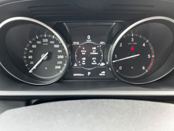 Bild 13 Land Rover Discovery 5 SE TD6 3,0-V6 Scheckheft, 7-Sitzer