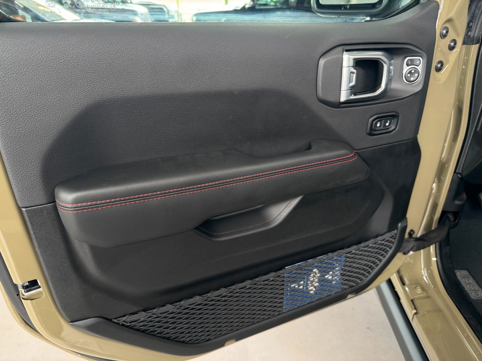 Fahrzeugabbildung Jeep Wrangler Rubicon X 3,6 V6 MY26 WARN Seilwinde