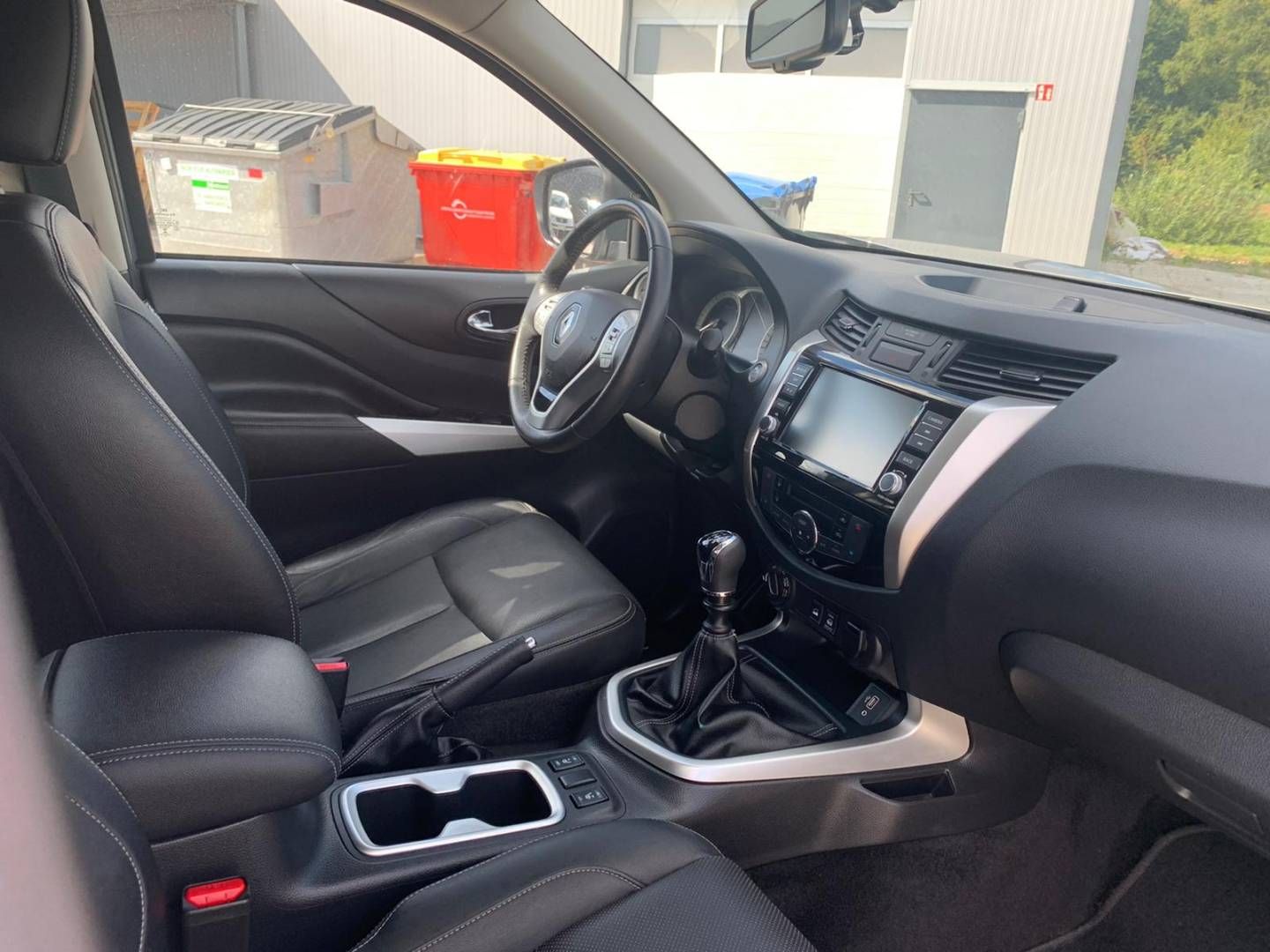 Fahrzeugabbildung Renault ALASKAN Intens Blue dCi 190