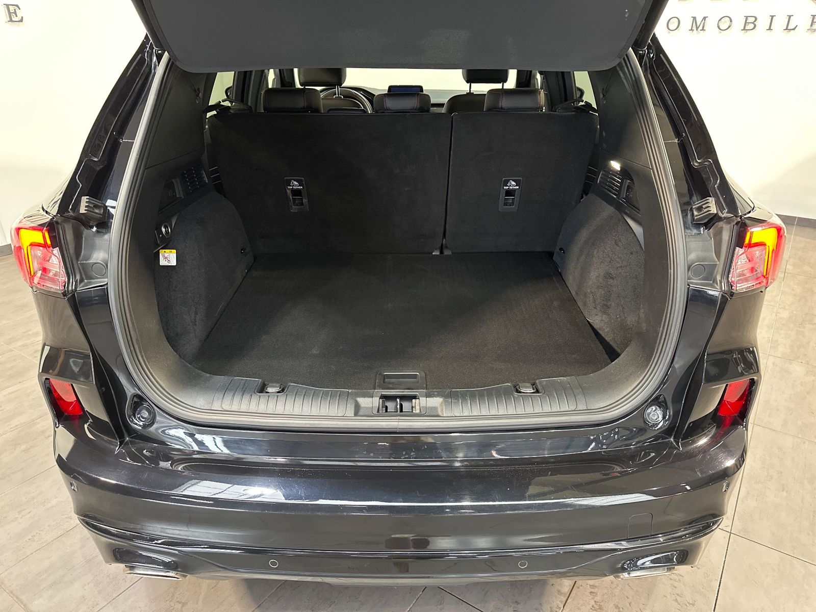 Fahrzeugabbildung Ford Kuga 2.5 Duratec FHEV ST-LINE X NAV+LED+AHK+HUD