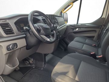 Ford Tourneo Custom - 9