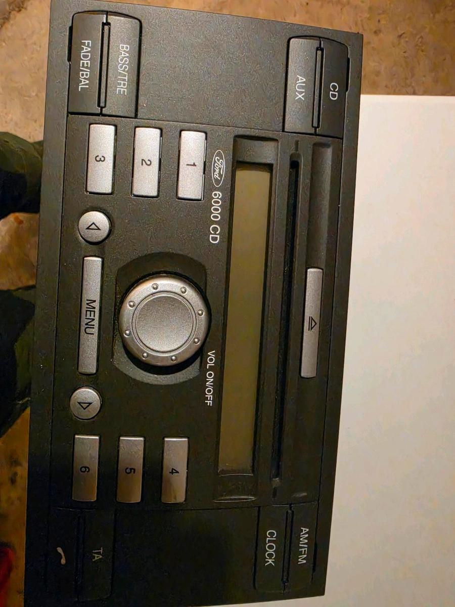 Ford Focus 2006 — photo 11
