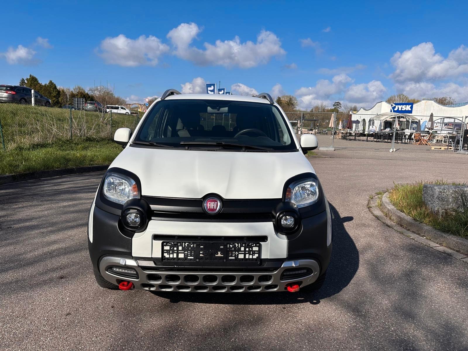 Fiat Panda CROSS 4x4 Klima 6 Gang TÜV NEU