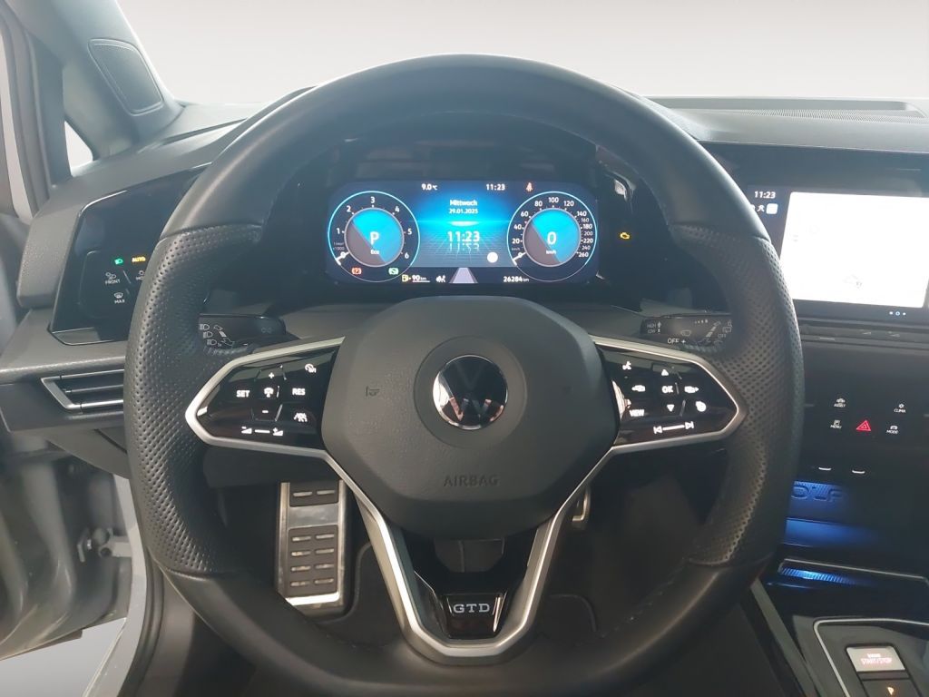 Fahrzeugabbildung Volkswagen Golf 2.0 TDI GTD Matrix Head Up Black Style ACC