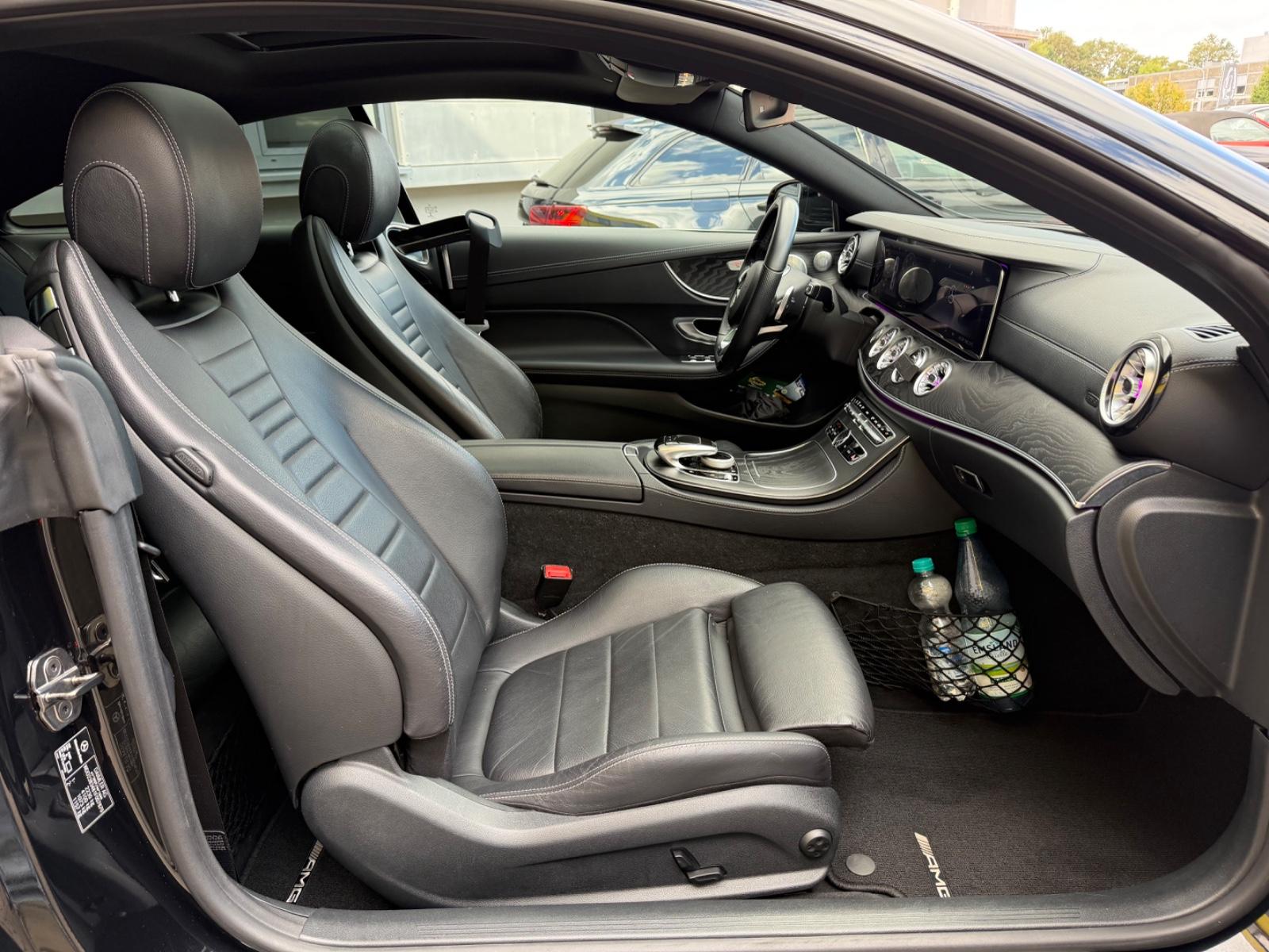 Mercedes-Benz E 300 EDITION 1 /AMG/ PANO/LEDER/NIGHTPACKET