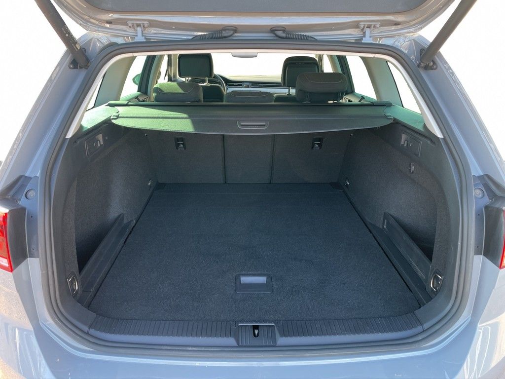 Volkswagen Passat Variant - Bild 9